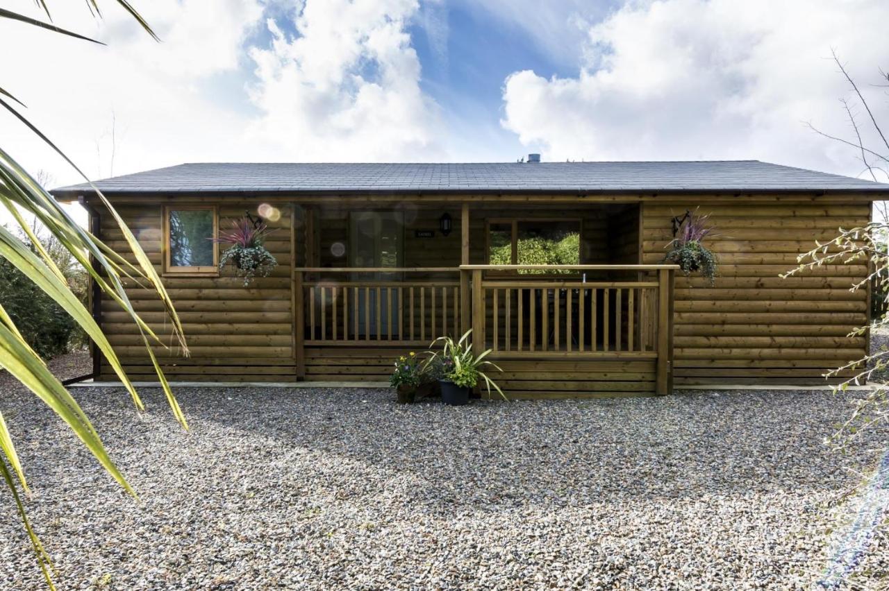 Laurel Lodge - 2 Bedroom Log Cabin - St Florence Saint Florence Exterior foto