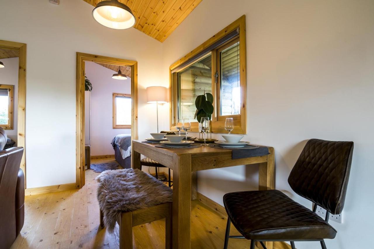 Laurel Lodge - 2 Bedroom Log Cabin - St Florence Saint Florence Exterior foto